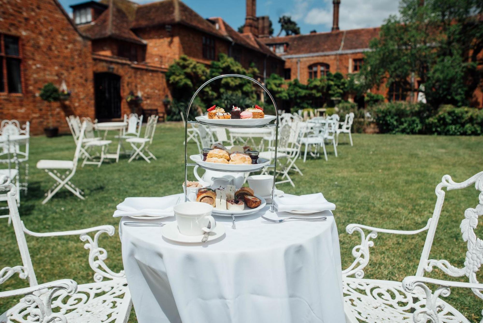 Seckford Hall Hotel & Spa Woodbridge Exterior foto